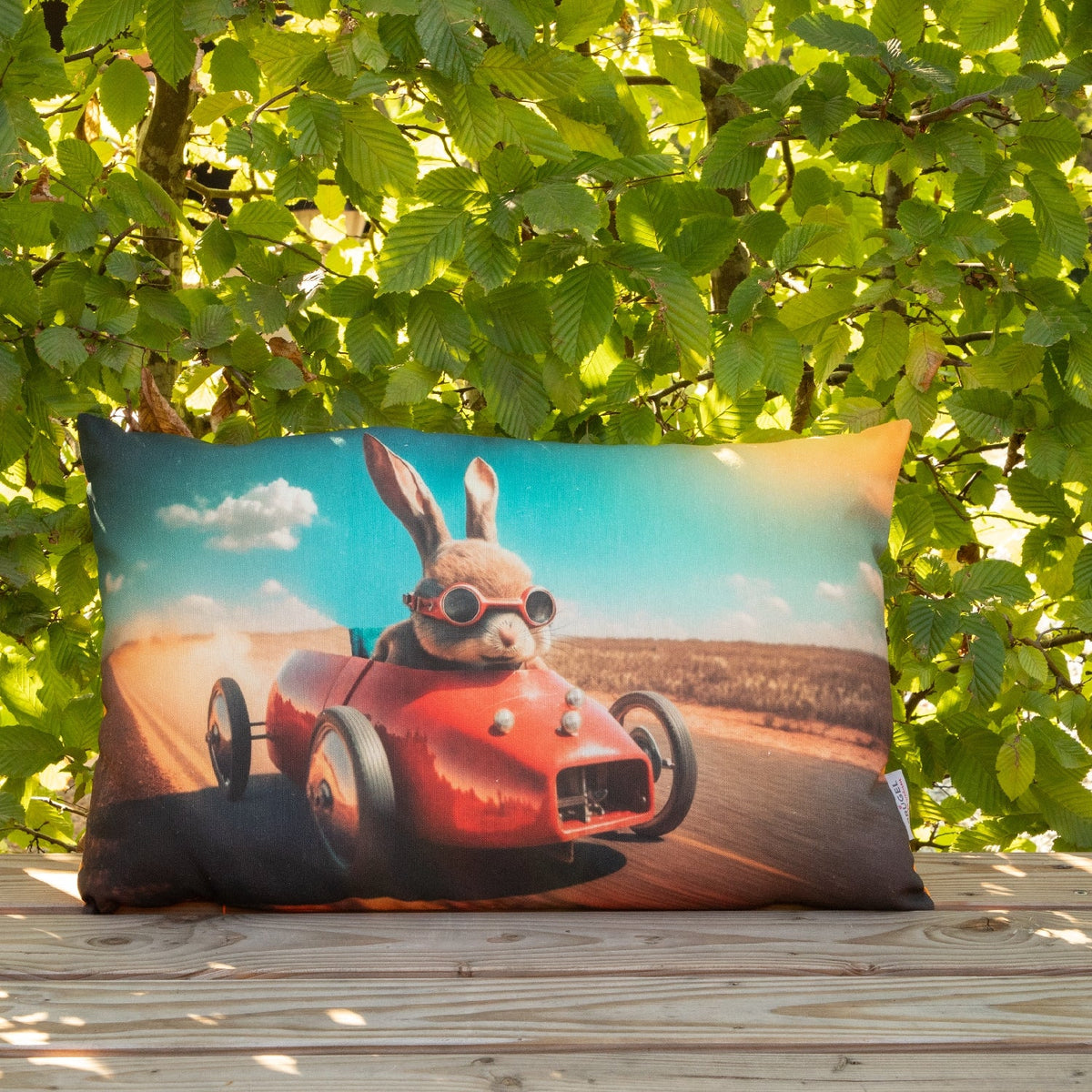Wendekissenhülle Hase im Rennauto 40x60 cm