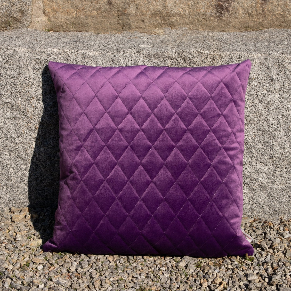 Edel-Samt Kissenhülle beere gesteppt 48x48 cm