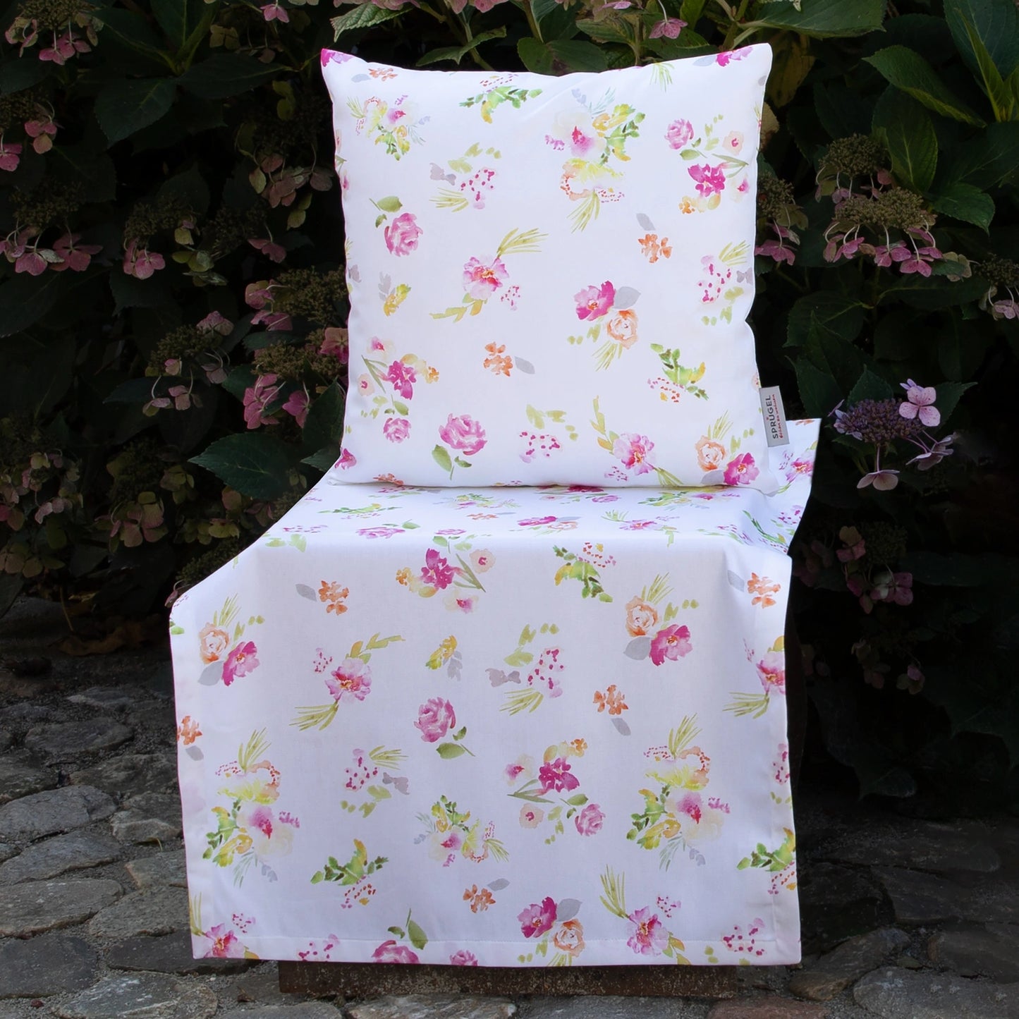 Baumwoll Tischband Blütenwind 50x150 cm