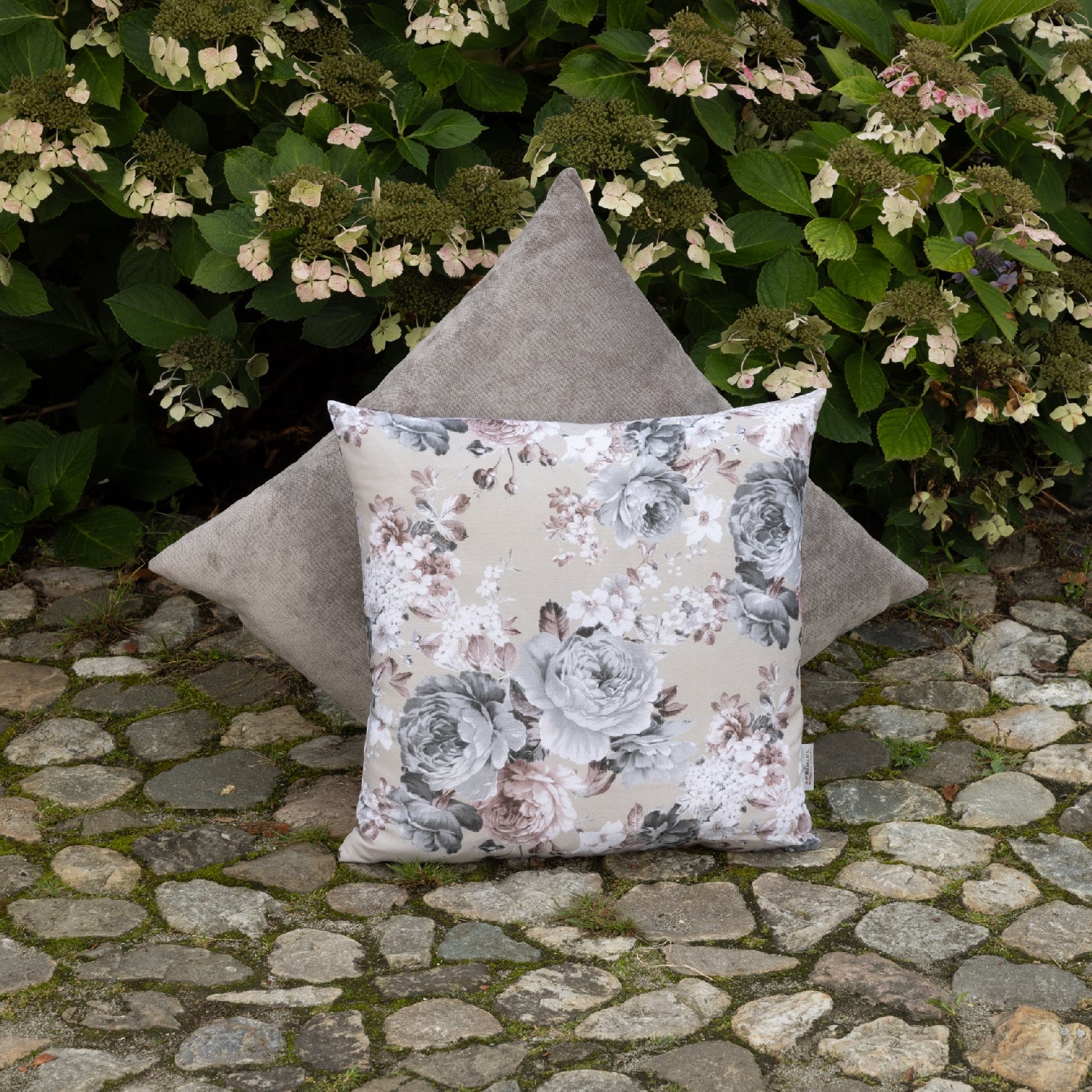 Kissenhülle 50x50 cm Rosenmuster grau-beige