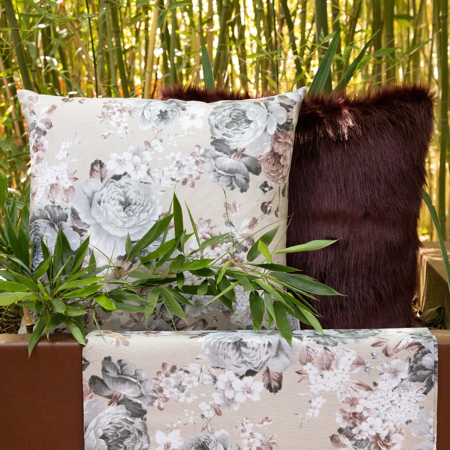 Feingewebe Kissenhülle Malu Flower 50x50 cm