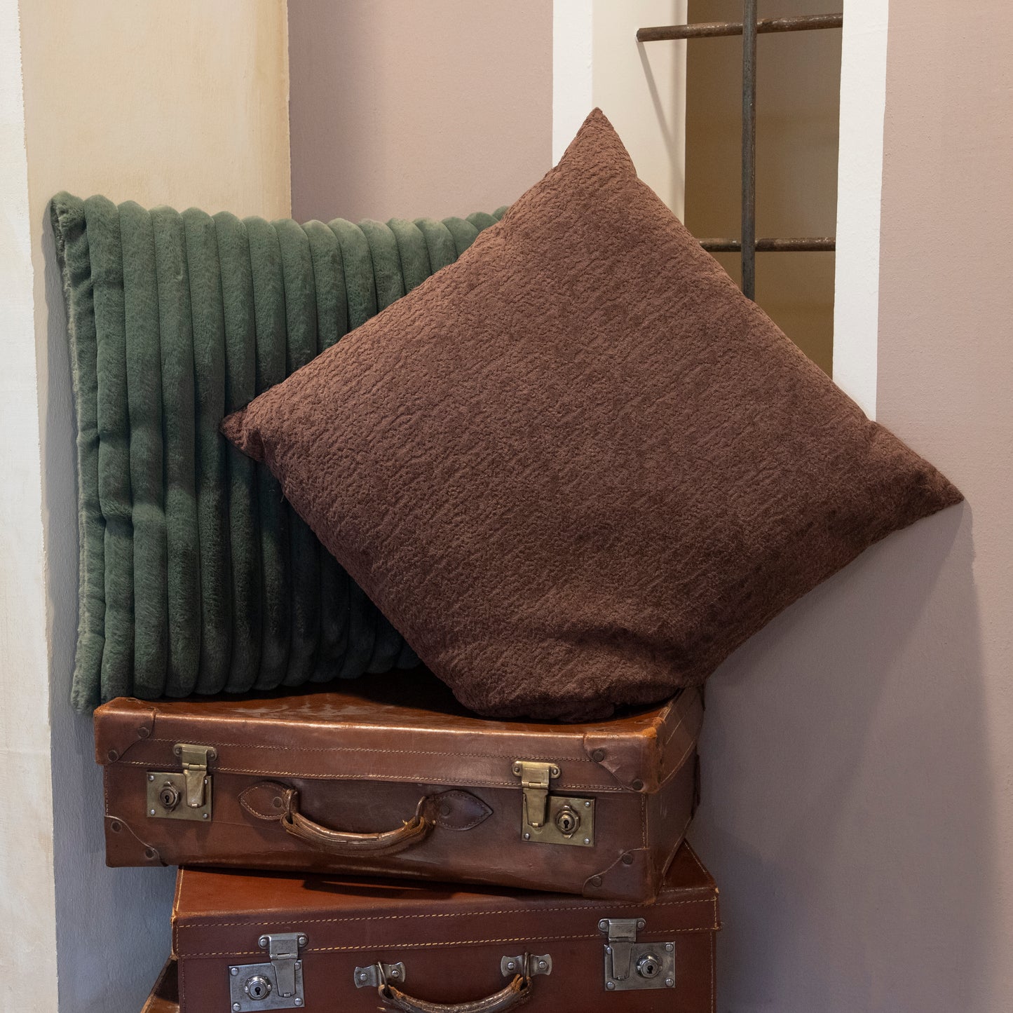 Kissenhülle Cord Optik breit gerippt dunkelgrün - Maya 45x45 cm