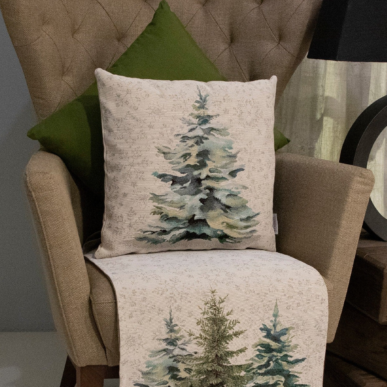 Tischläufer Tischband aus Gobelin - Weihnachten mit einer grünen Tanne