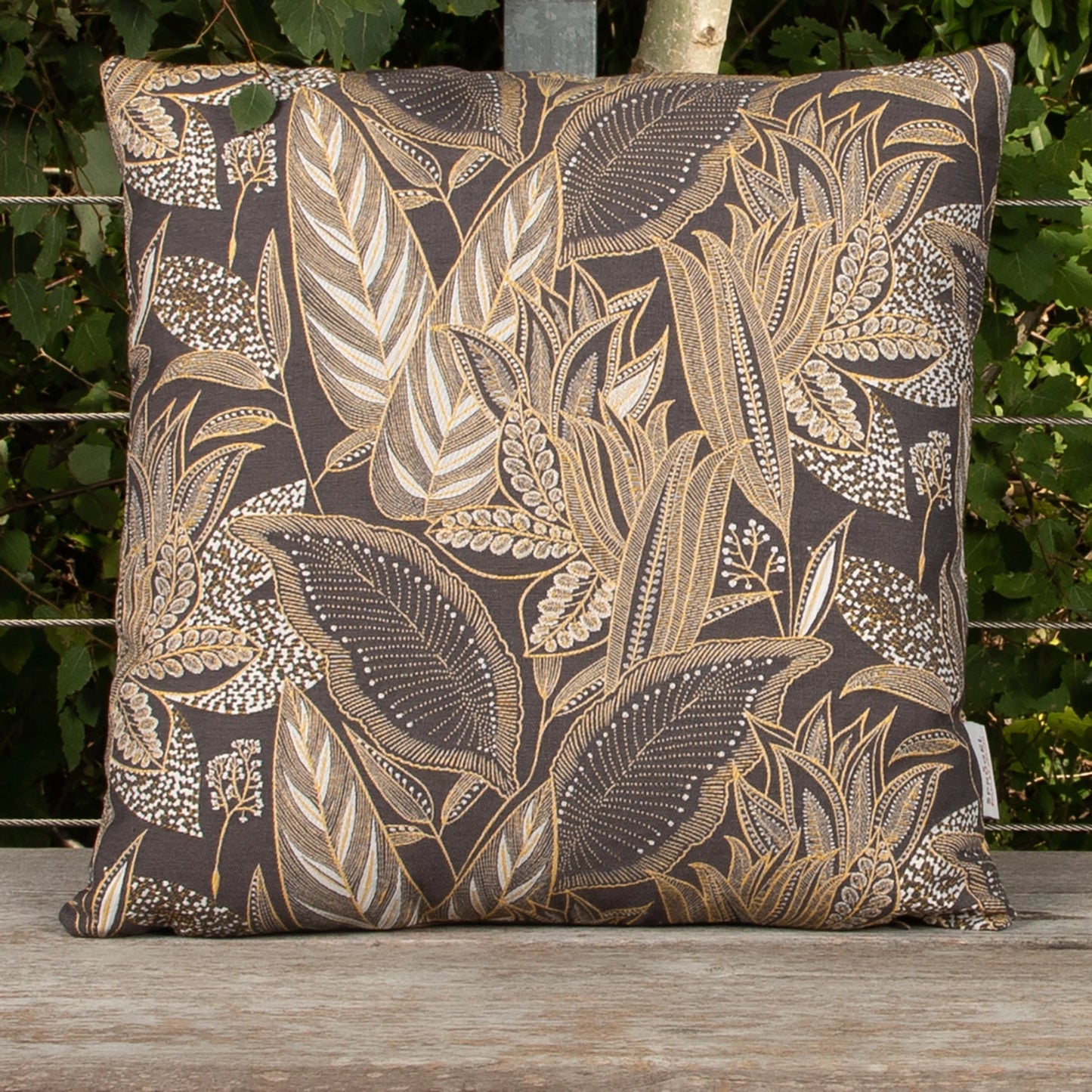 Kissenhülle Savannen Gold - Timbu Leaves dark 50x50 cm