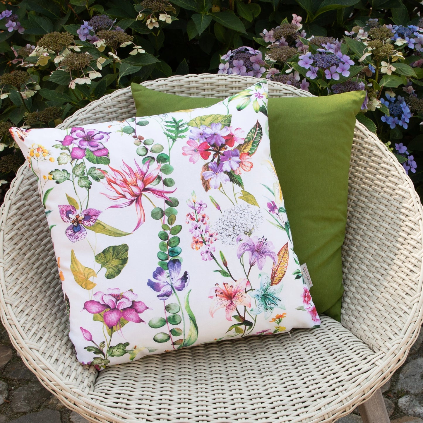 Kissenhülle Frühlingsgeflecht - Organic Flower 60x60 cm