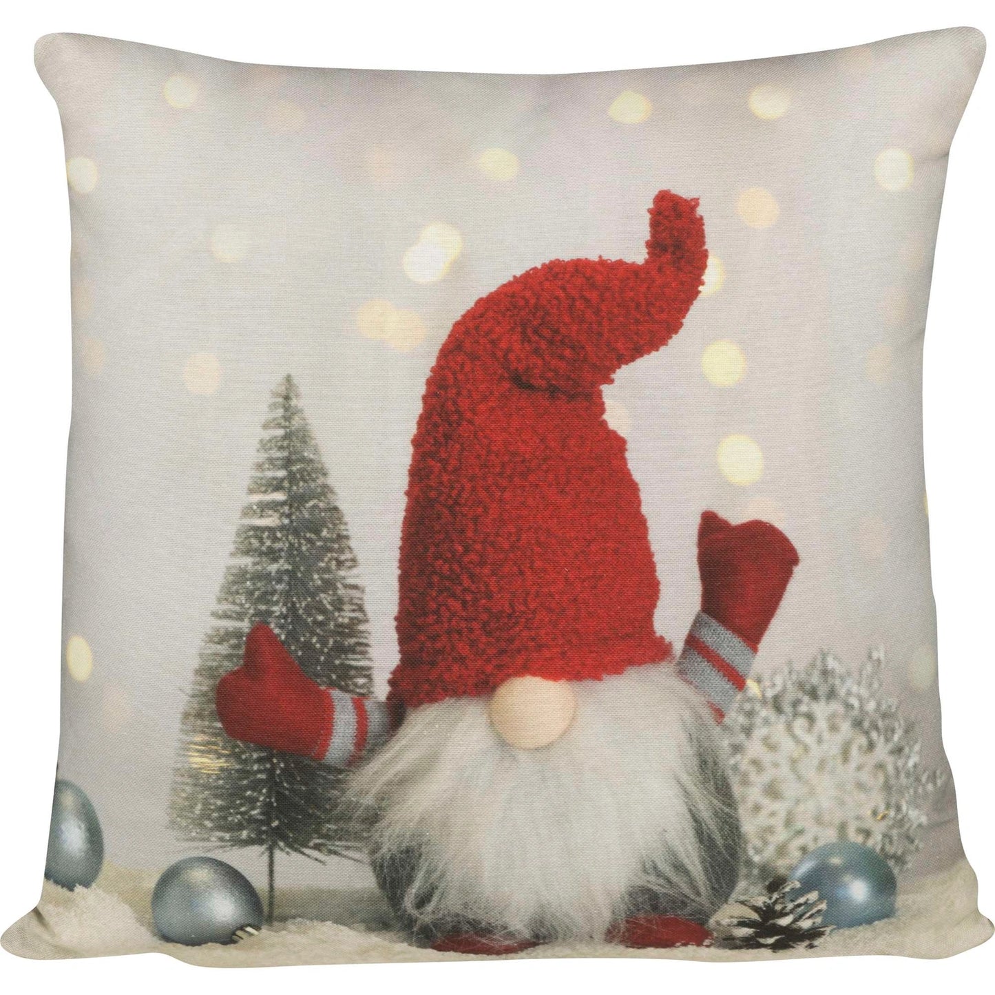 Kissenhülle mit weissem Hintergrund und kleinem Wichtel mit roter Mütze im Vordergrund umgeben von blauen Dekokugeln und einem Tannenbaum