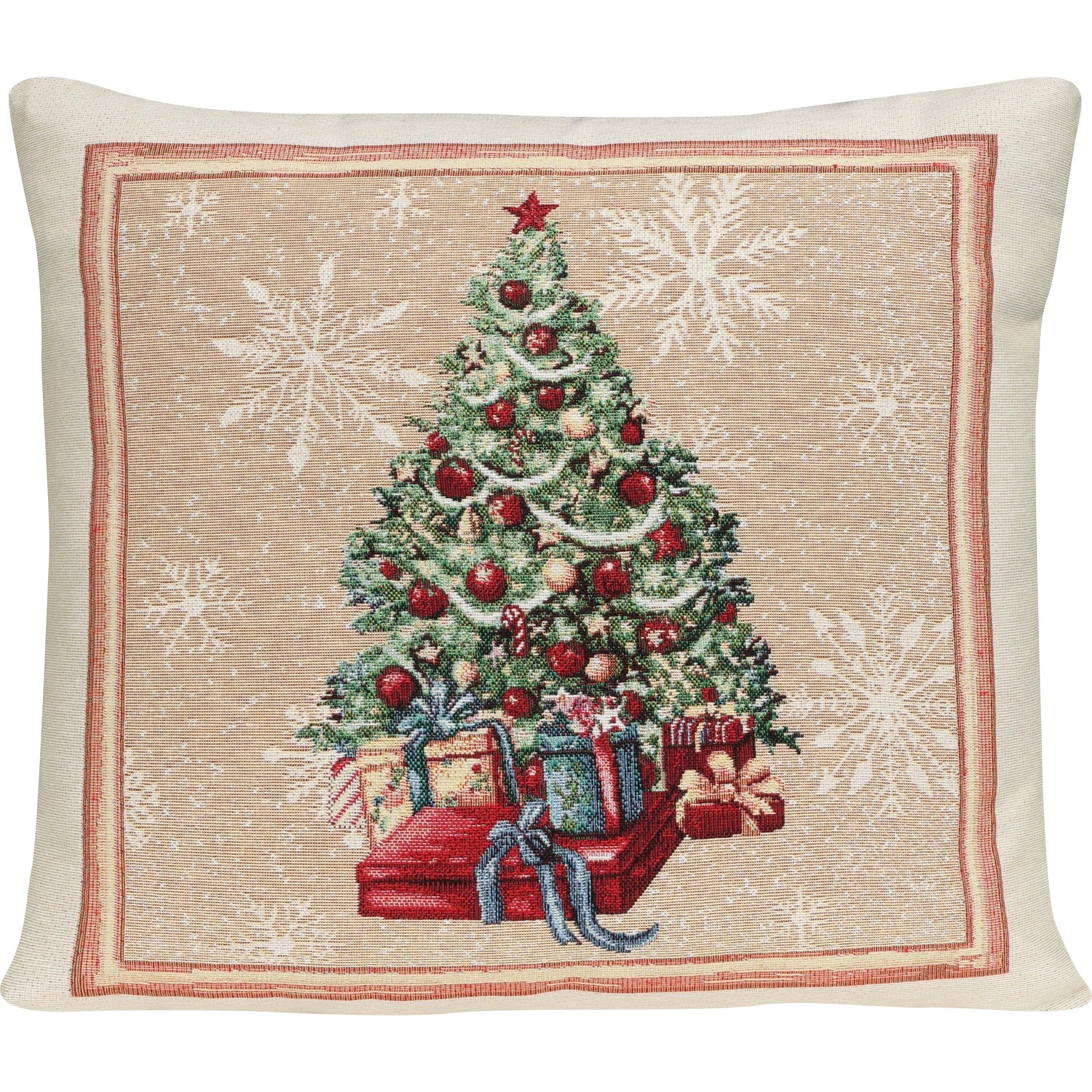 Quadratische Gobelin Kissenhülle 45x45 cm. Klassischer, geschmückter Weihnachtsbaum mit roten Kugeln und Geschenken darunter, auf beigem Hintergrund mit Schneeflocken.