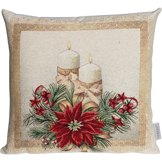 Quadratische Gobelin Kissenhülle mit weihnachtlichem Motiv: zwei helle Kerzen umgeben von roten Weihnachtssternen, Tannenzweigen und goldenen Ornamenten.