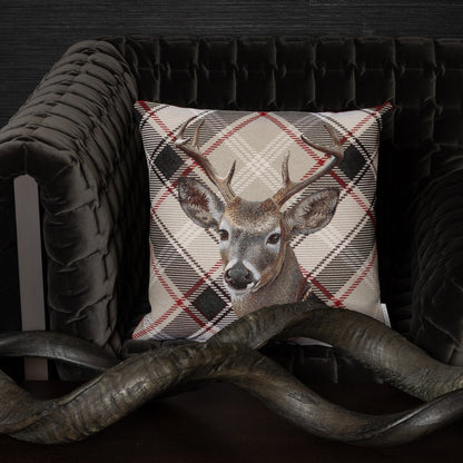 Gobelin Kissenhülle mit Hirsch im Chalet-Stil - Check Deer beige 45x45 cm